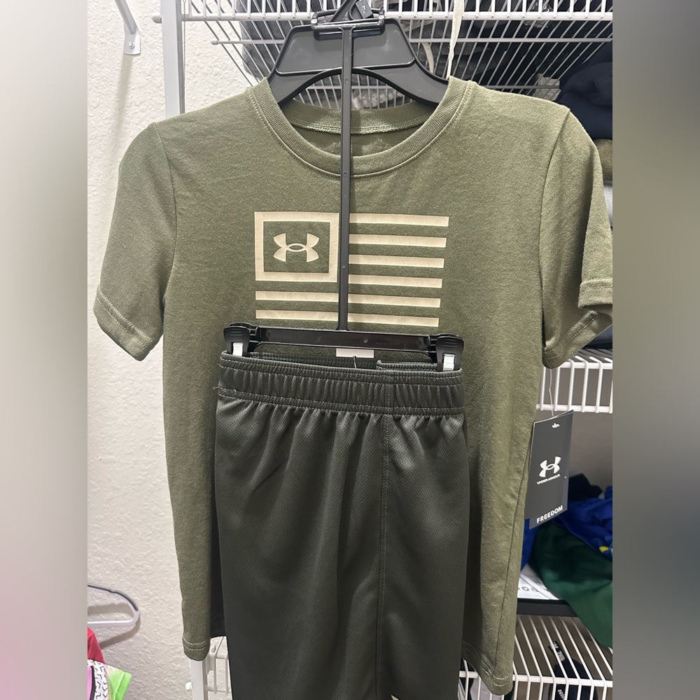 Under Armour Freedom Kids Green Graphic Set